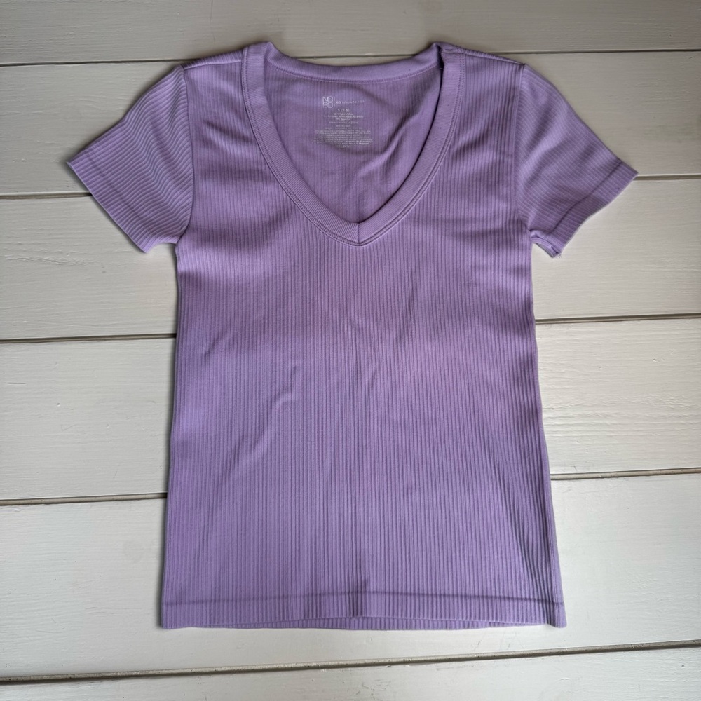 No Boundaries Lilac Ribbed V-Neck Tee